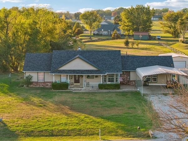 25152 S Hackamore Road E, Claremore, OK 74019