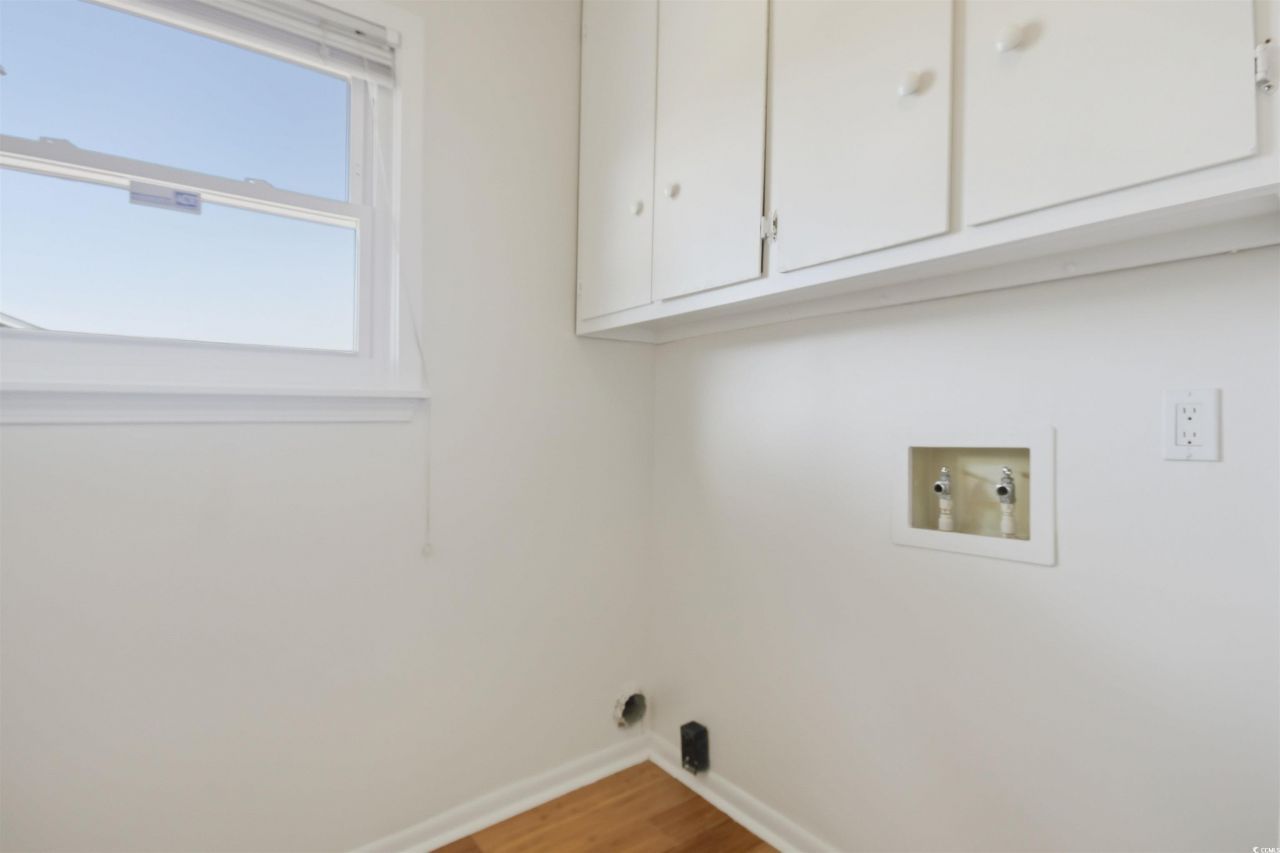 462 Bay Dr. Photo 10