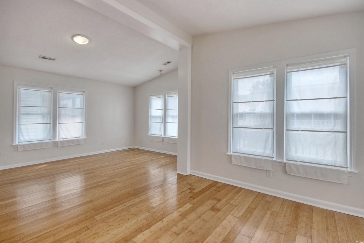 462 Bay Dr. Photo 13