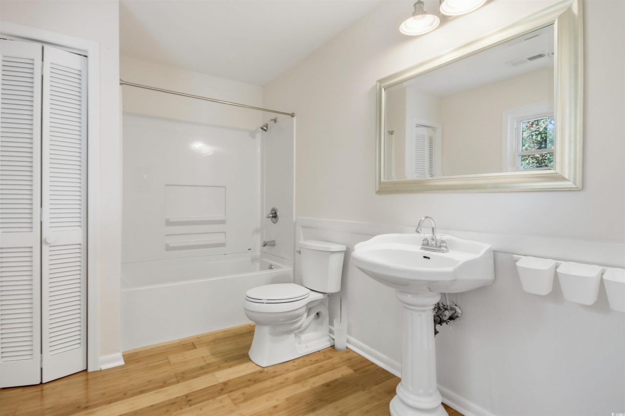 462 Bay Dr. Photo 16