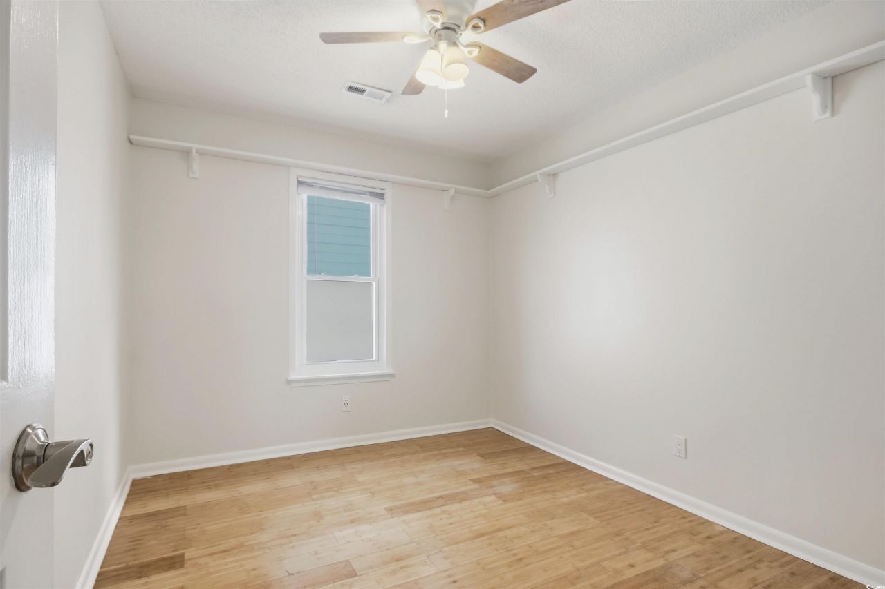 462 Bay Dr. Photo 17