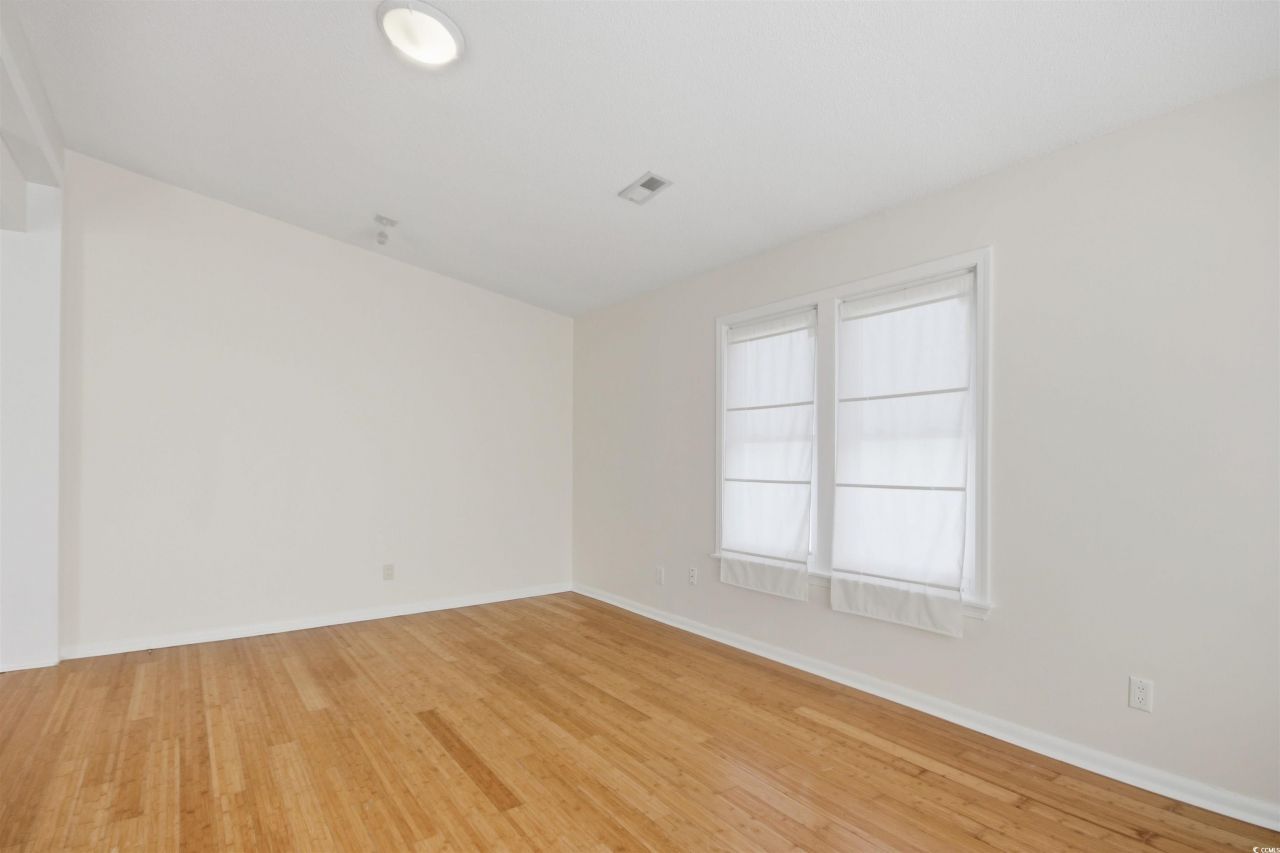 462 Bay Dr. Photo 21