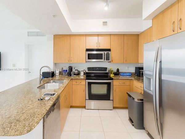 1830 Radius Dr, Unit 308, Hollywood, FL 33020