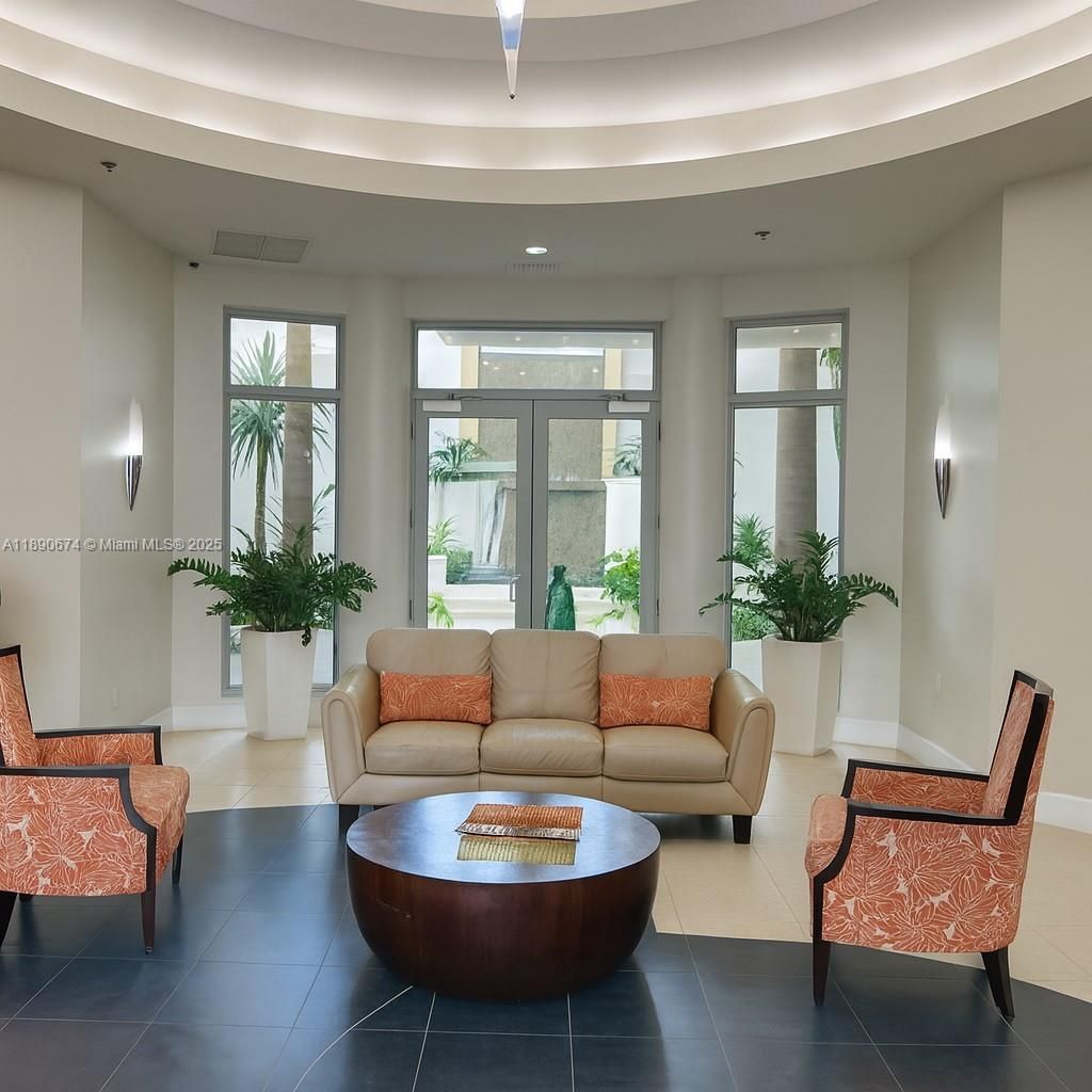 1830 Radius Dr, Unit 308, Hollywood, FL 33020 Photo