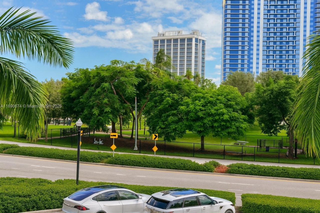 1830 Radius Dr, Unit 308, Hollywood, FL 33020 Photo