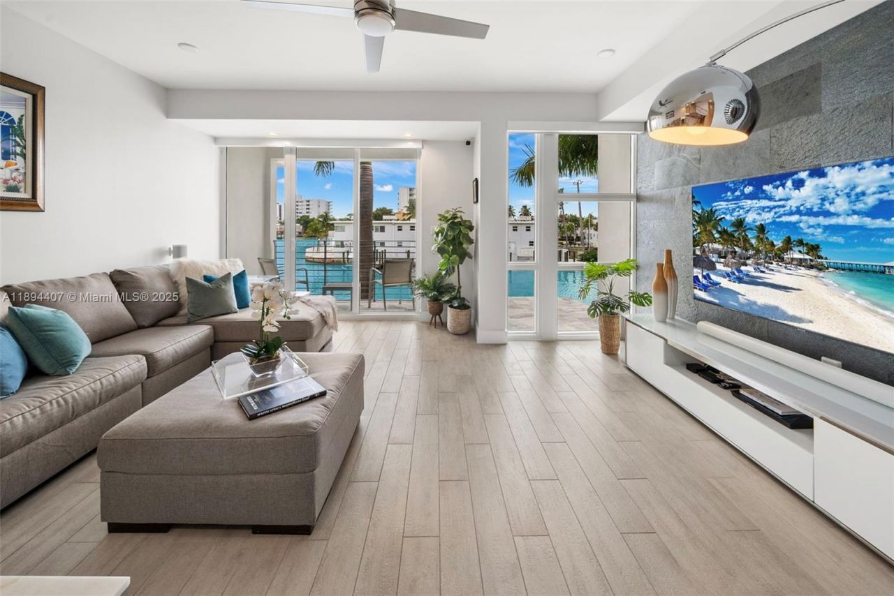 33 N Shore Dr, Unit 33, Miami Beach, FL 33141 Photo