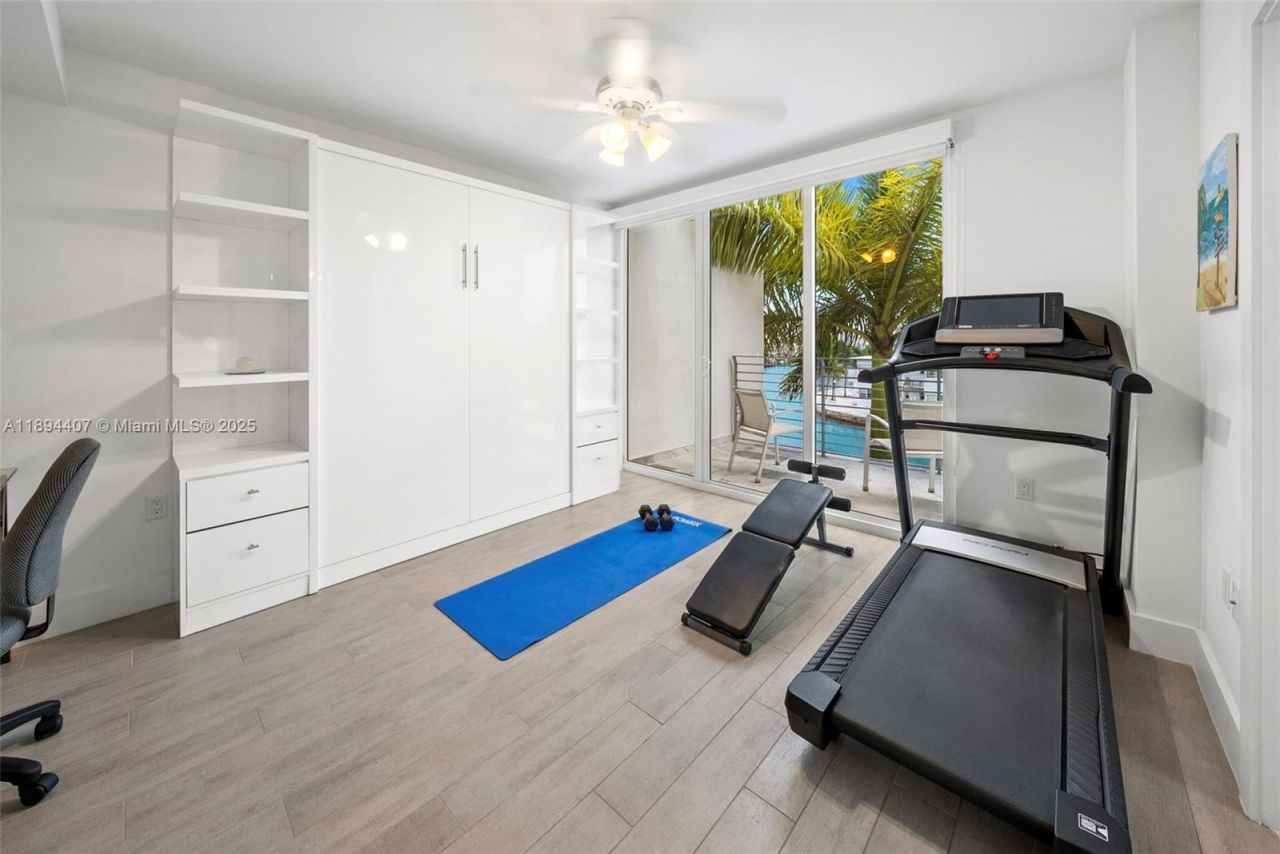 33 N Shore Dr, Unit 33, Miami Beach, FL 33141 Photo