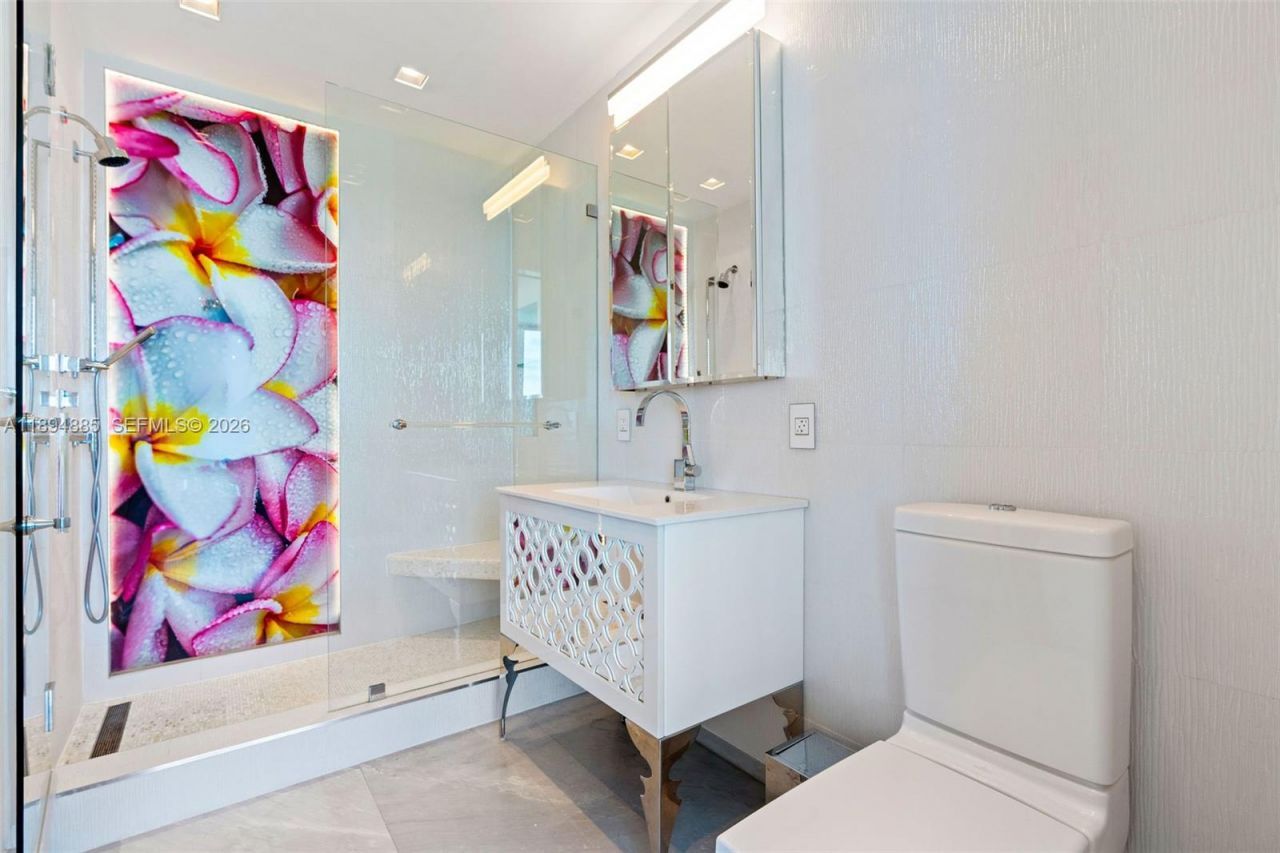 100 S Pointe Dr, Unit 2506, Miami Beach, FL 33139 Photo