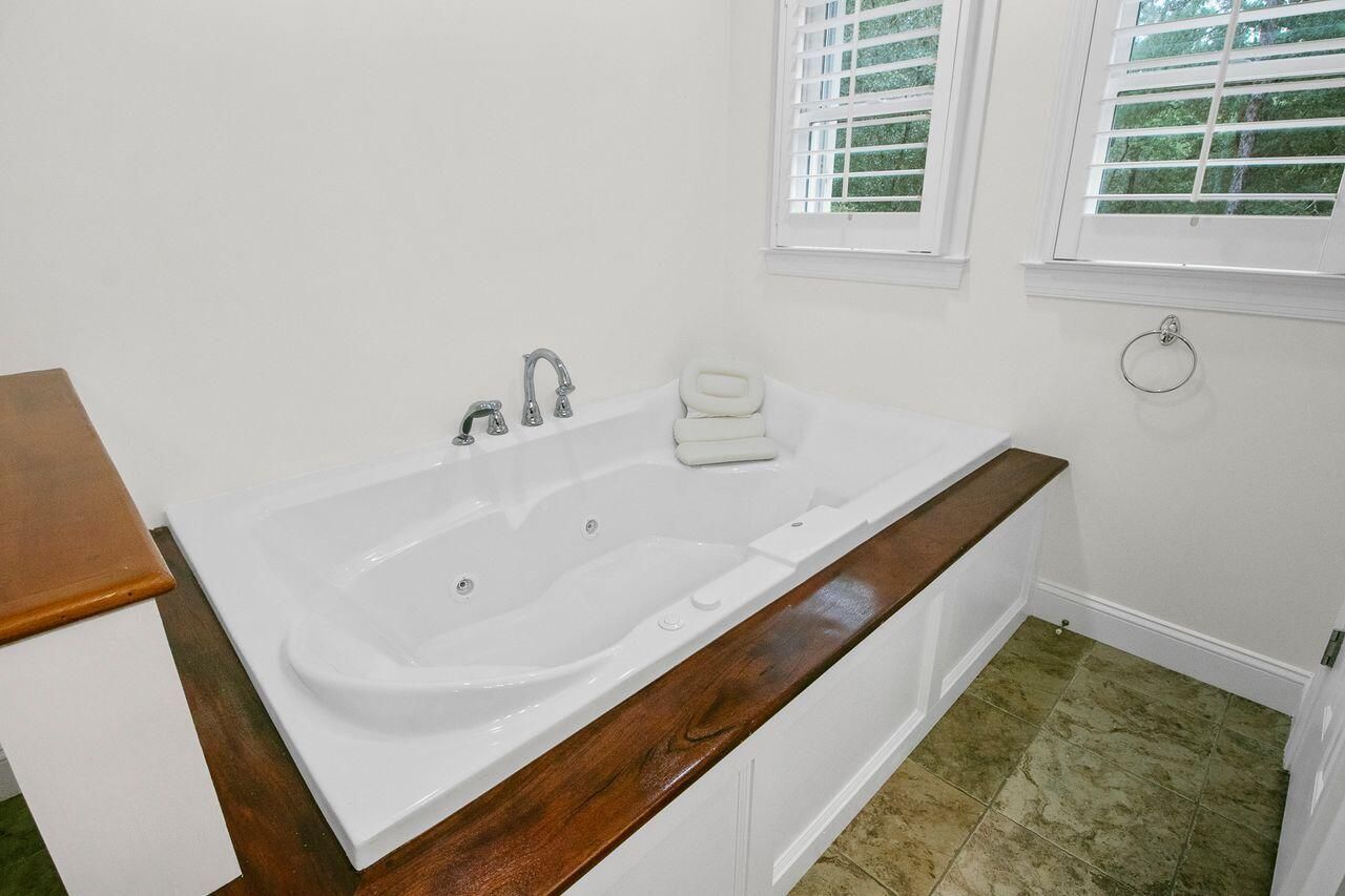 10088 Hercules Road Photo 27