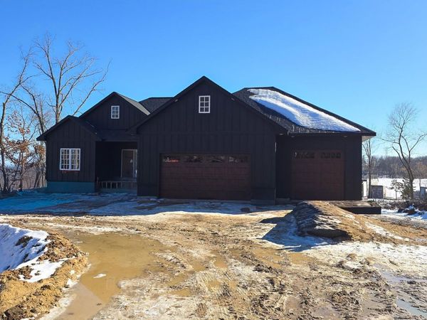 W647 Oak Shore Drive, Fall River, WI 53932