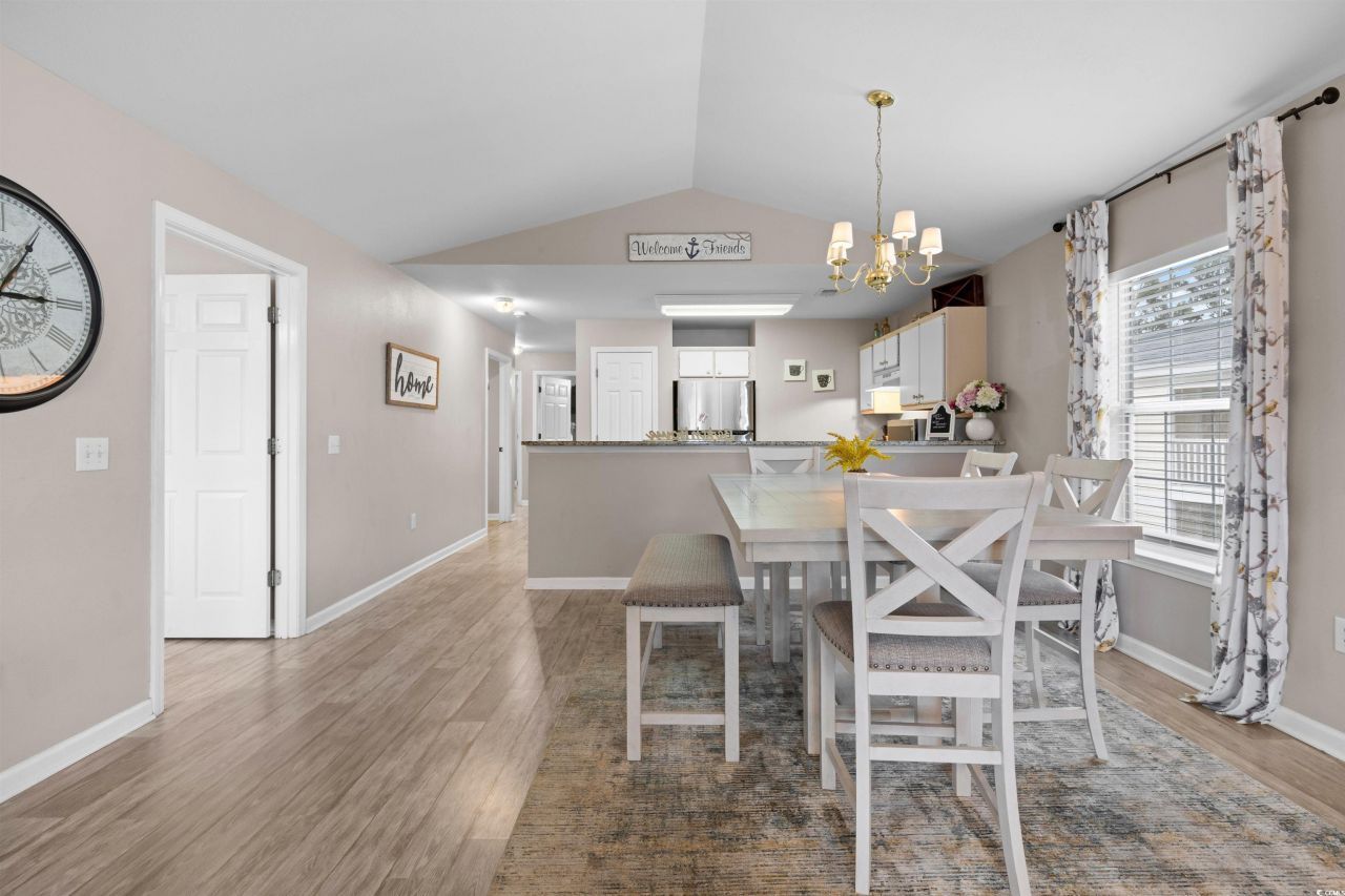 1196 River Oaks Dr. Photo 10