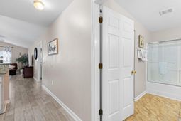 1196 River Oaks Dr. photo 4