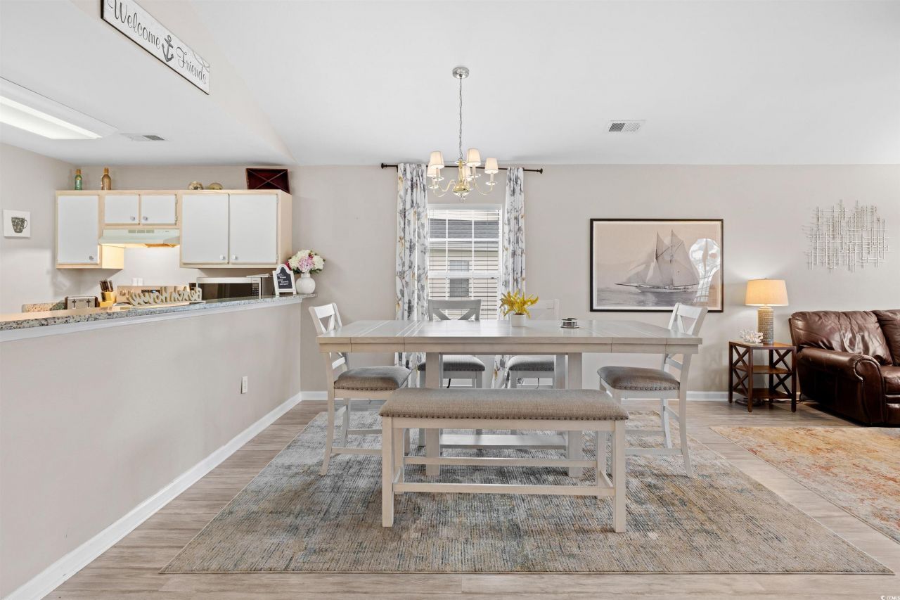 1196 River Oaks Dr. Photo 8