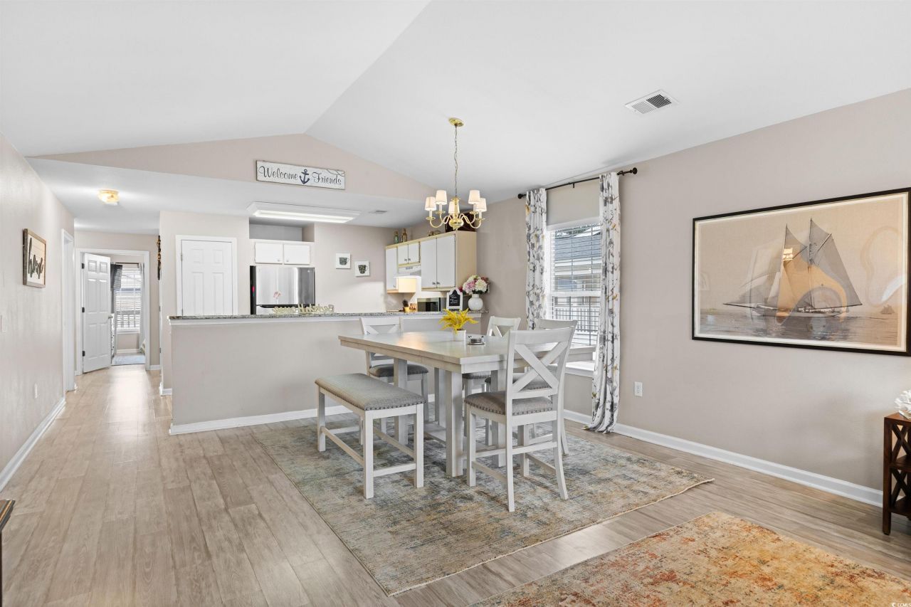 1196 River Oaks Dr. Photo 9