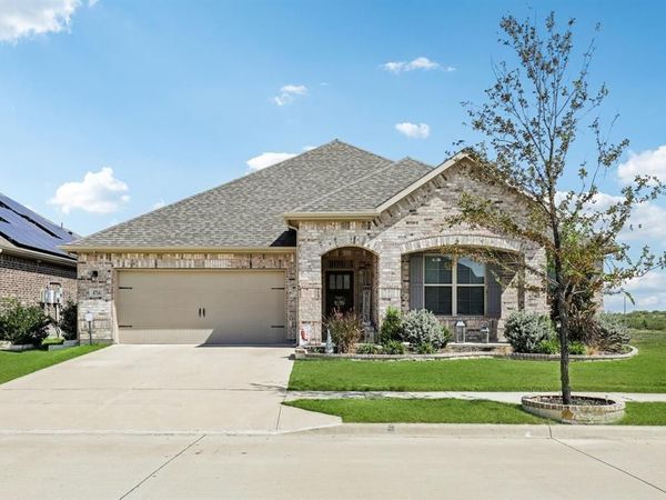 4714 Indian Hawthorn Drive, Venus, TX 76084