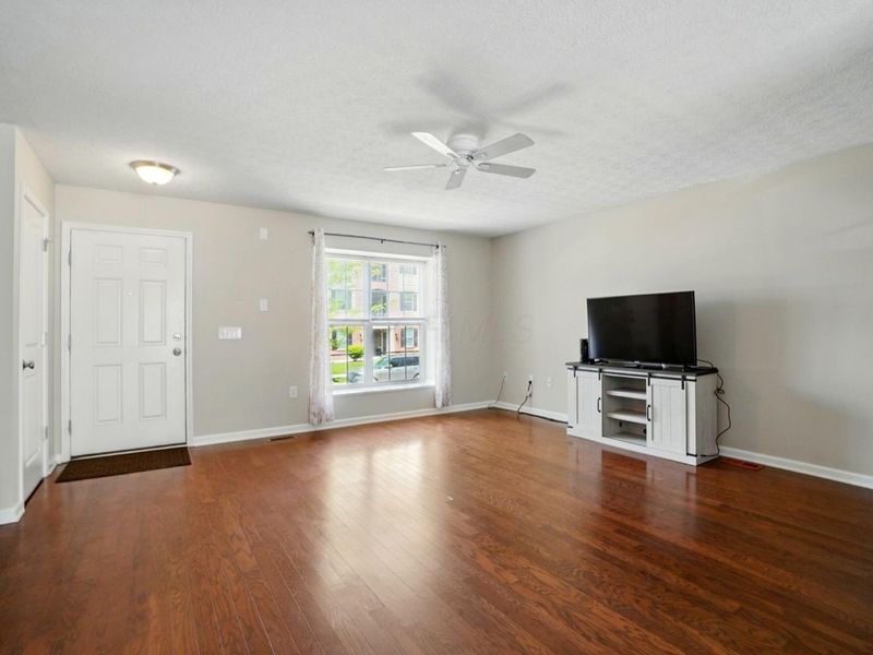 5605 Chippewa Falls Street, Unit 60, Dublin, OH 43016 Photo 3