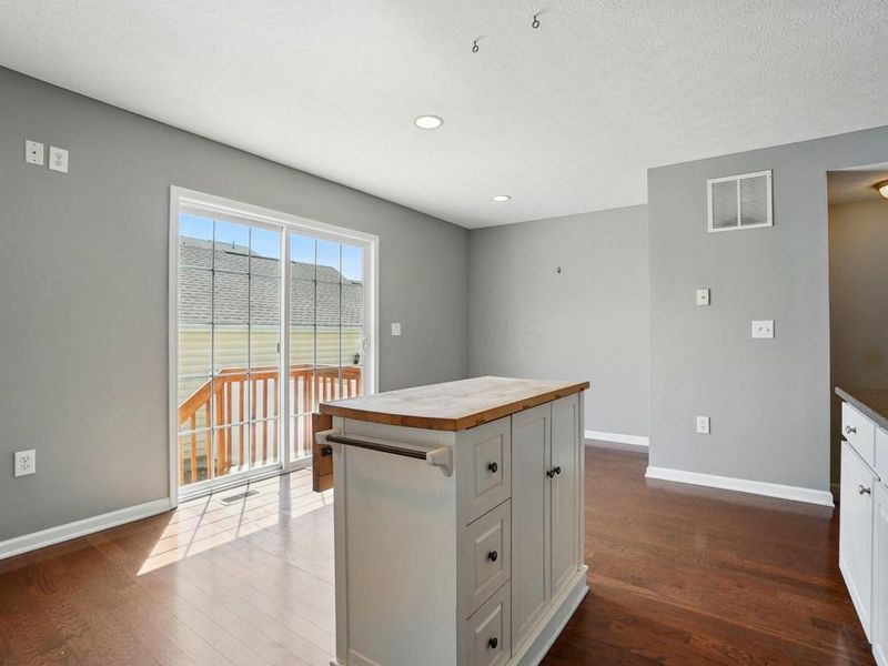 5605 Chippewa Falls Street, Unit 60, Dublin, OH 43016 Photo 8