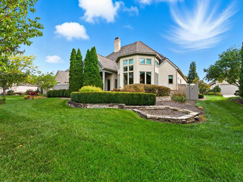 10010 Beckford Court, Powell, OH 43065 Photo 2