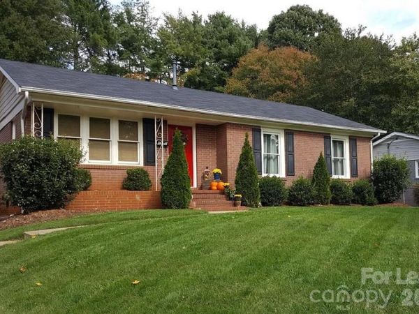 1601 Starbrook Drive, Charlotte, NC 28210