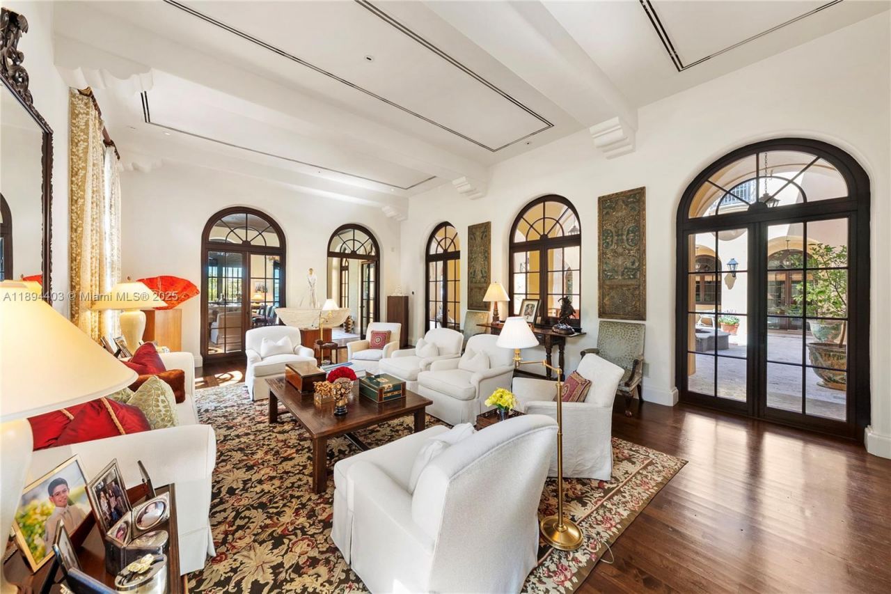 50 Casuarina Concourse, Coral Gables, FL 33143 Photo