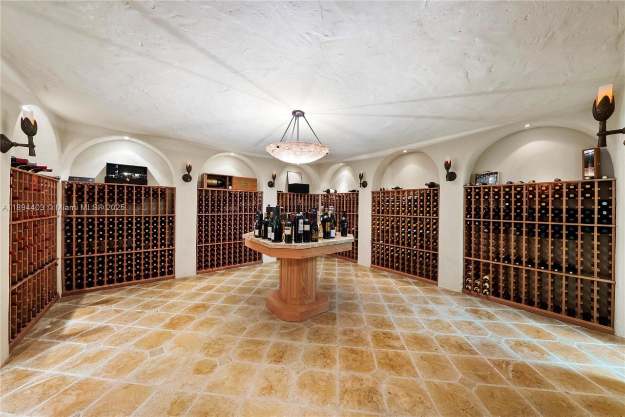 50 Casuarina Concourse, Coral Gables, FL 33143 Photo