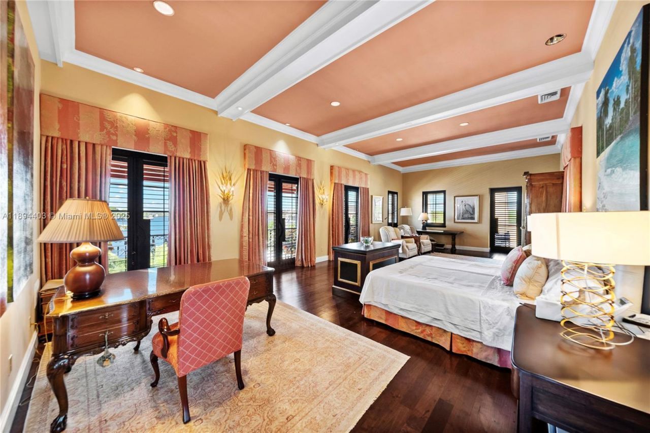 50 Casuarina Concourse, Coral Gables, FL 33143 Photo