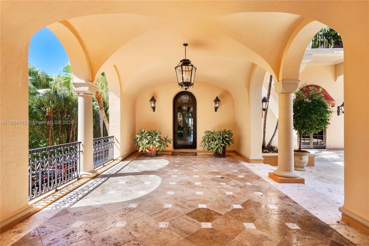 50 Casuarina Concourse, Coral Gables, FL 33143 Photo