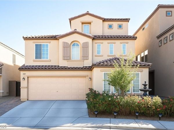8867 Bonneville Peak Court, Las Vegas, NV 89148