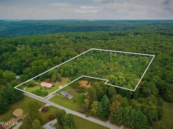 500 Moonlight Tr, Sparta, TN 38583