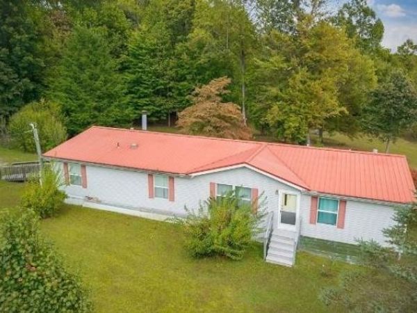 500 Moonlight Trl, Sparta, TN 38583