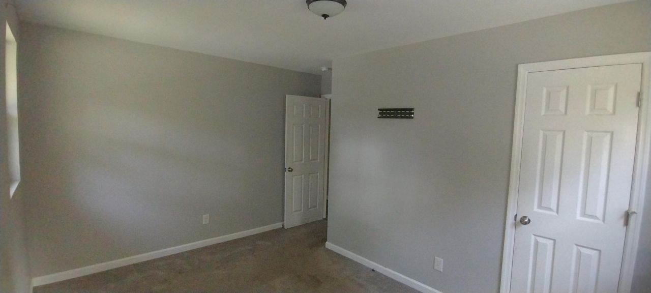 112 James Place Photo 14