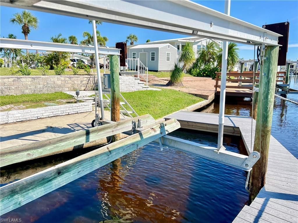 17680 Bryan Ct, Fort Myers Beach, FL 33931 Photo