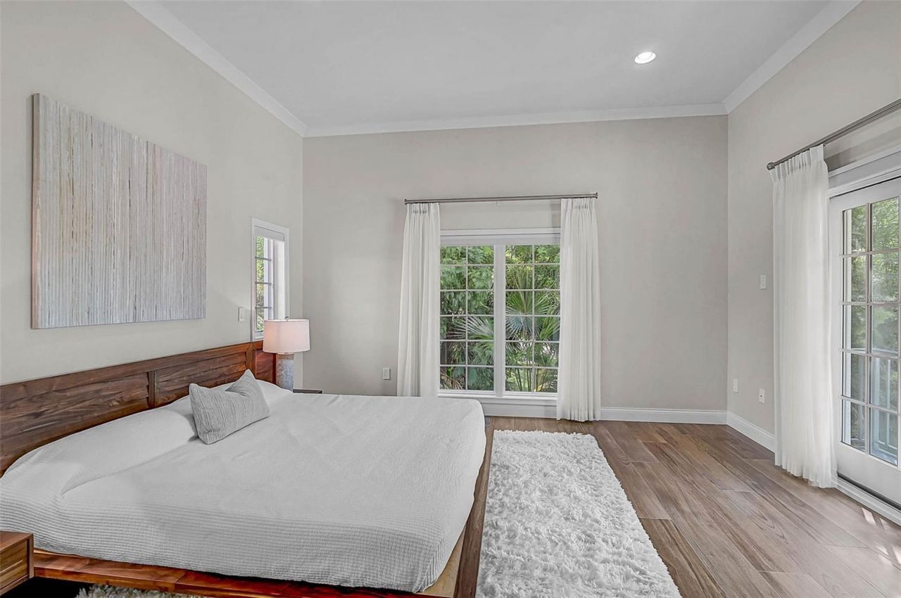 4439 Westwood Lane, Sarasota, FL 34231 Photo