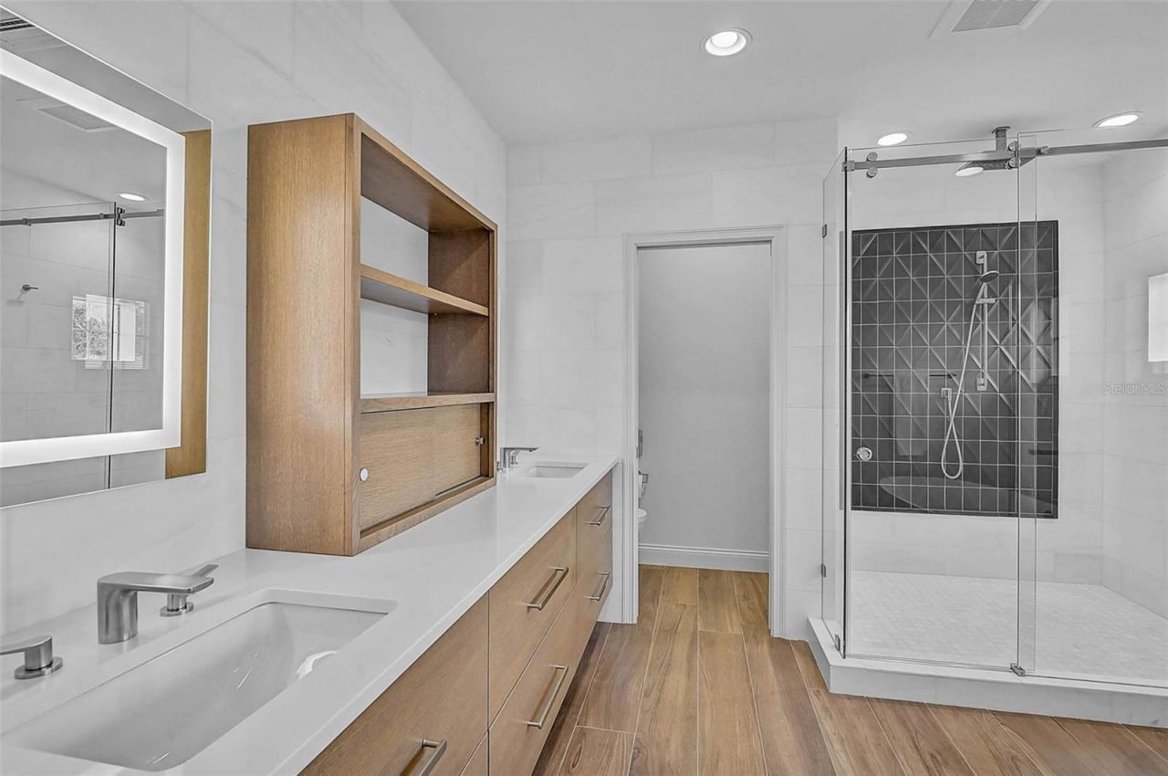 4439 Westwood Lane, Sarasota, FL 34231 Photo