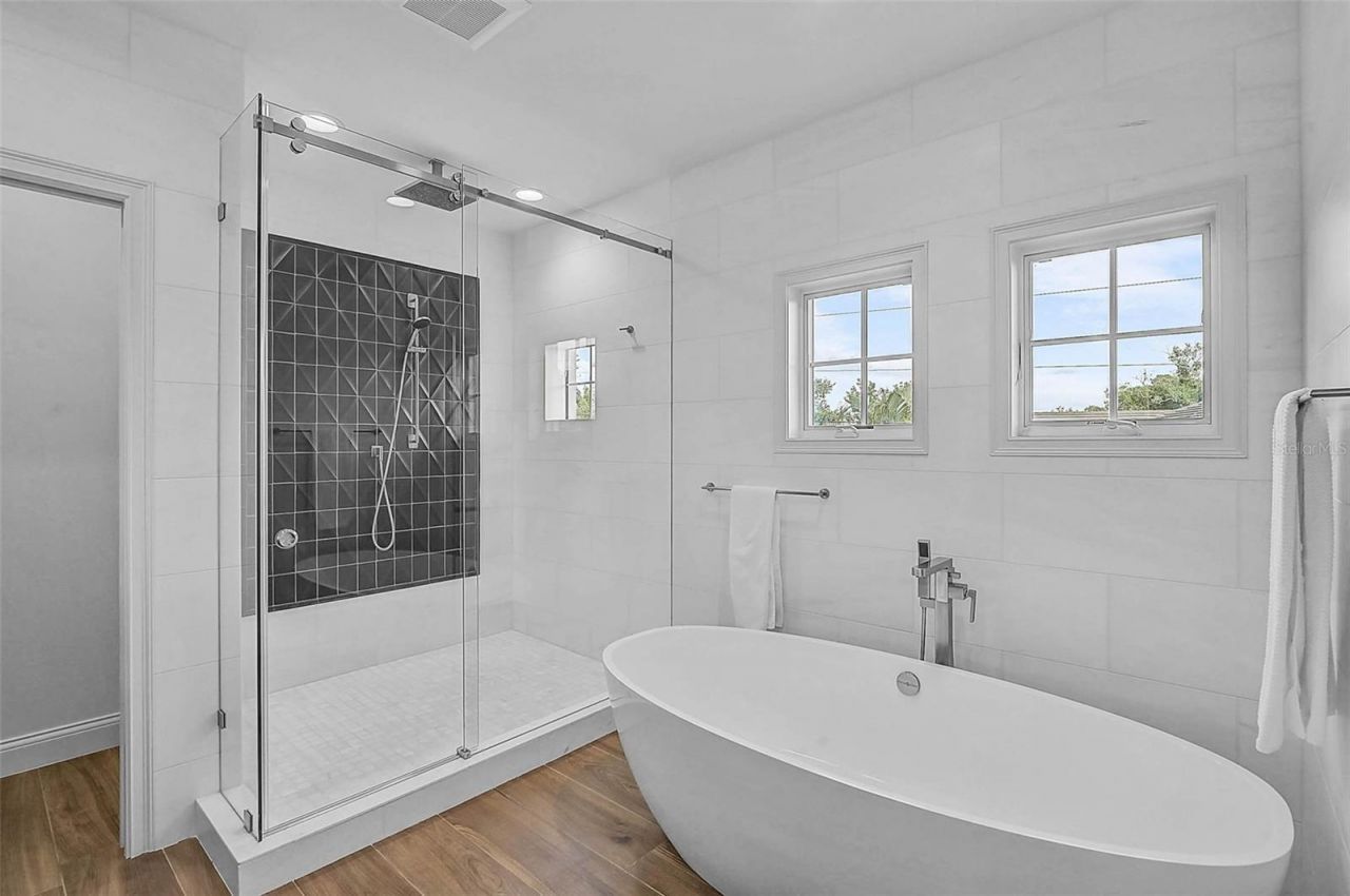 4439 Westwood Lane, Sarasota, FL 34231 Photo