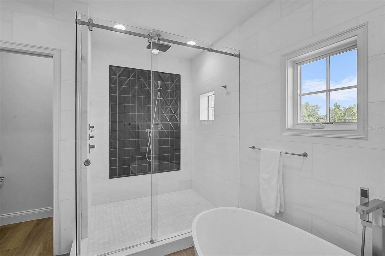 4439 Westwood Lane, Sarasota, FL 34231 Photo