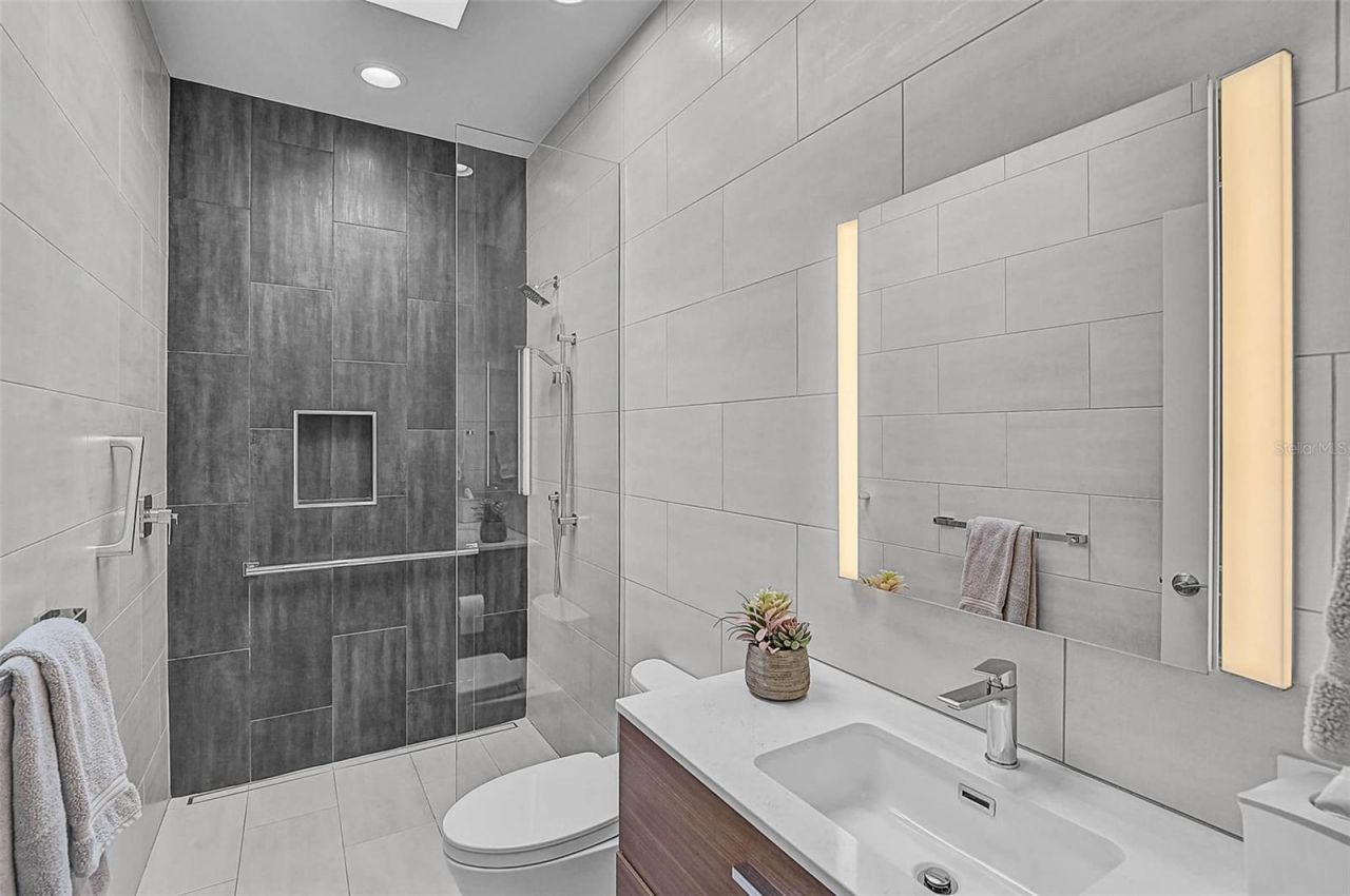 4439 Westwood Lane, Sarasota, FL 34231 Photo