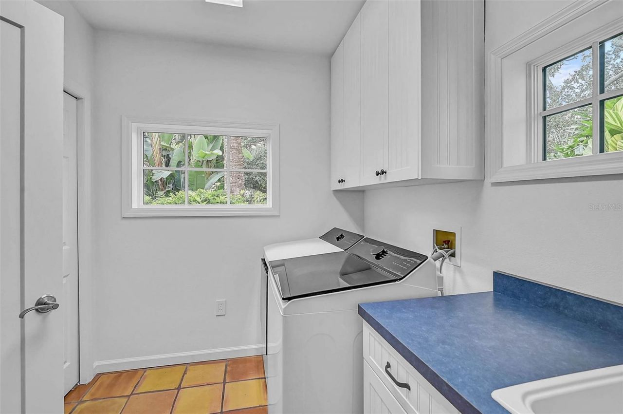 4439 Westwood Lane, Sarasota, FL 34231 Photo