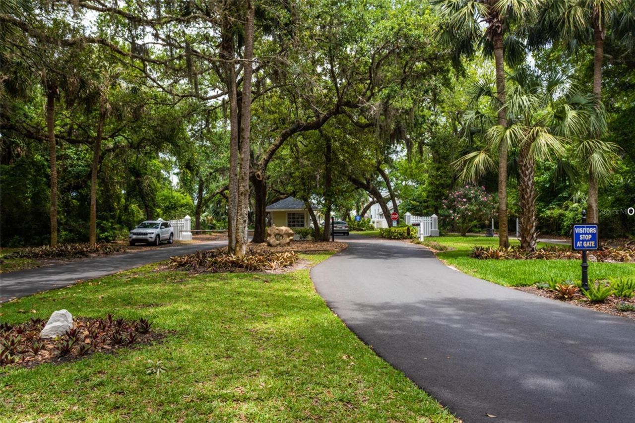 24 Medford Drive, Palm Coast, FL 32137 Photo