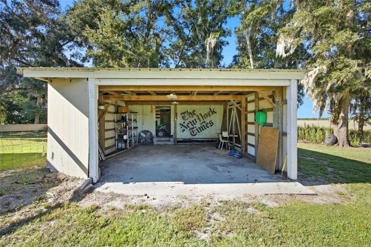 2551 NE 107th Place, Chiefland, FL 32626 Photo