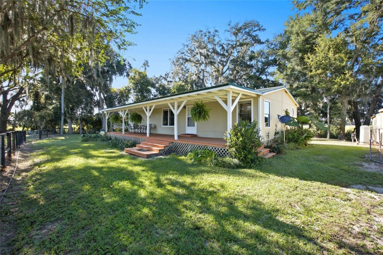 2551 NE 107th Place, Chiefland, FL 32626 Photo