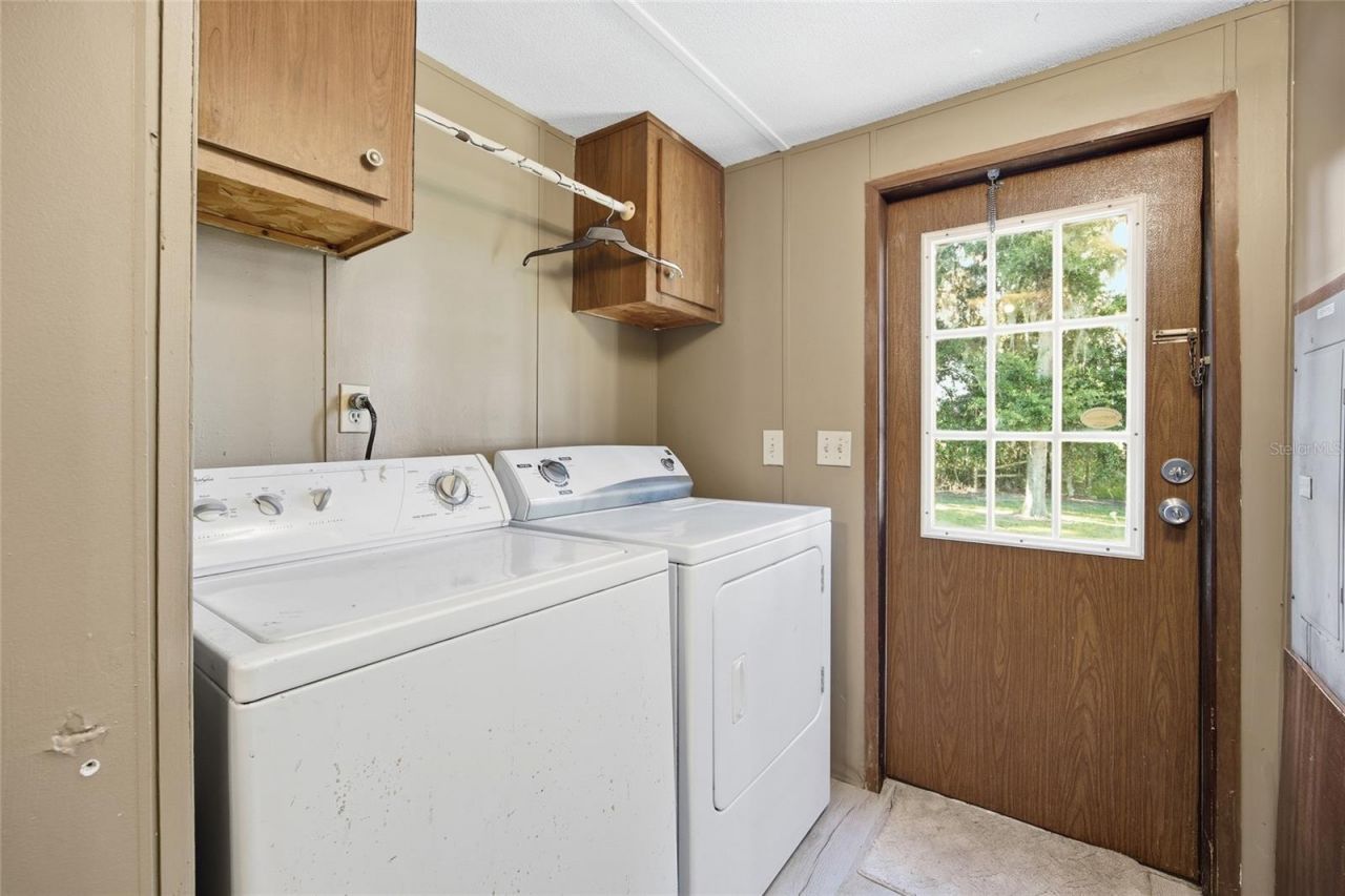 2551 NE 107th Place, Chiefland, FL 32626 Photo