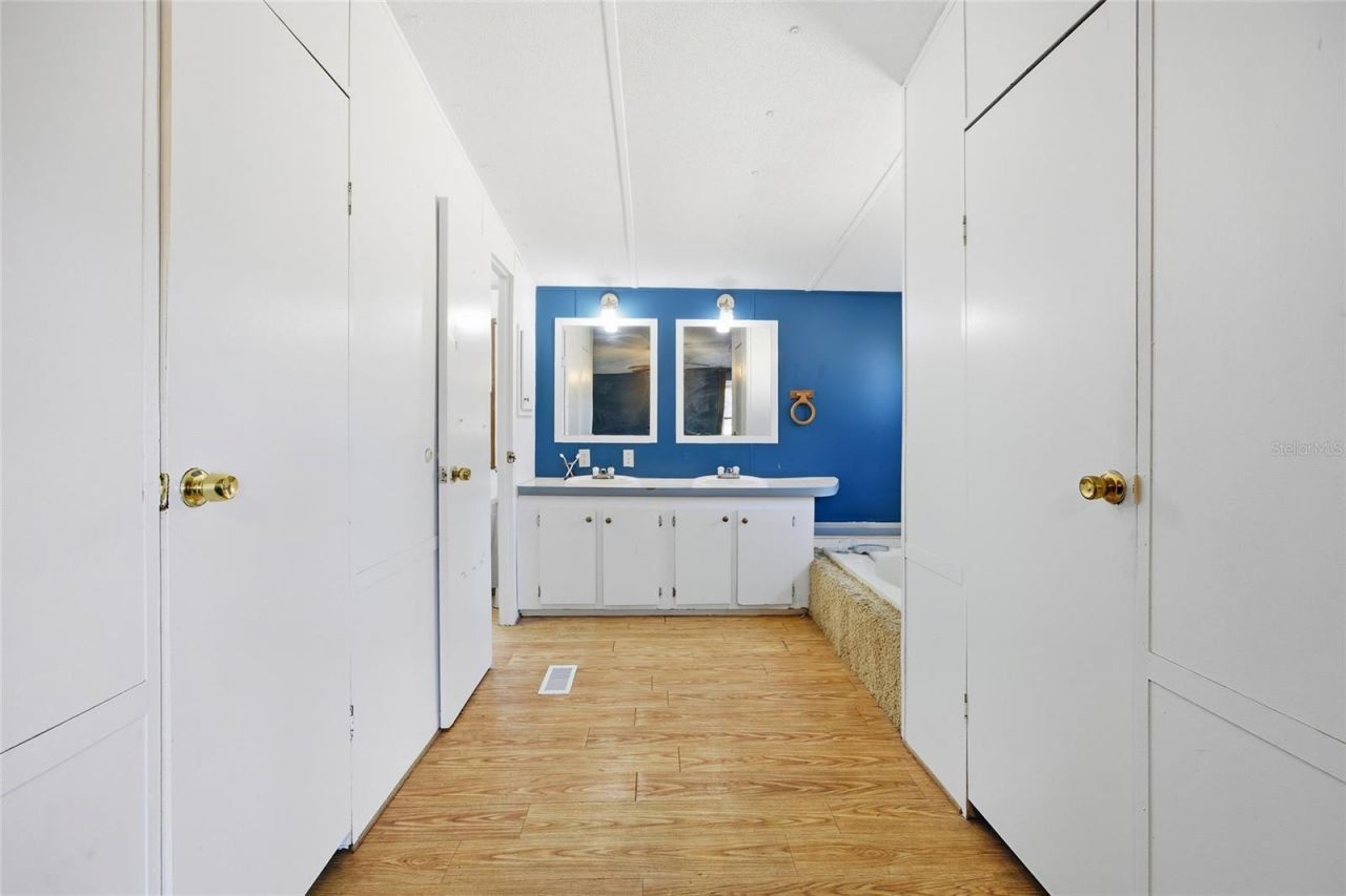 2551 NE 107th Place, Chiefland, FL 32626 Photo