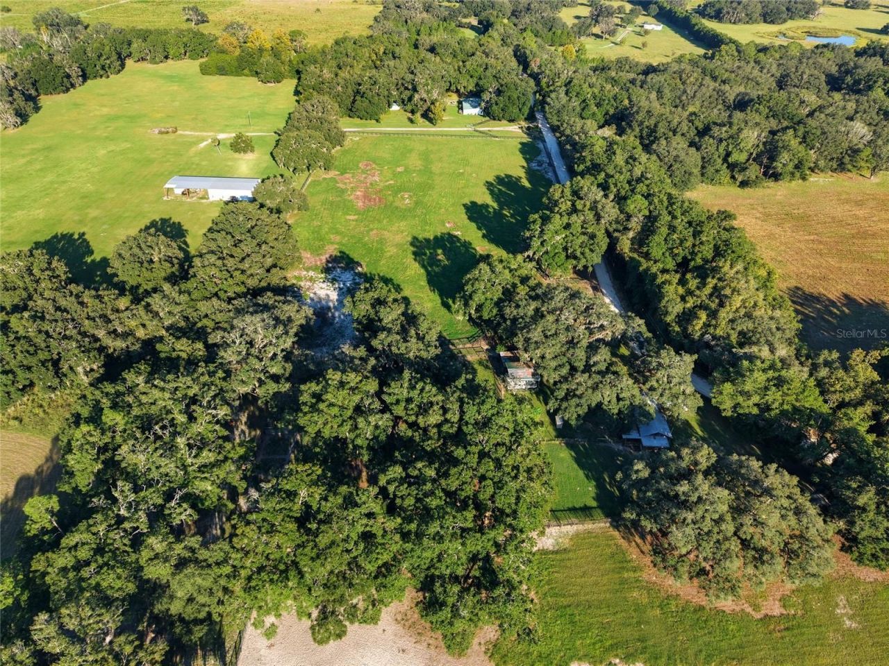 2551 NE 107th Place, Chiefland, FL 32626 Photo