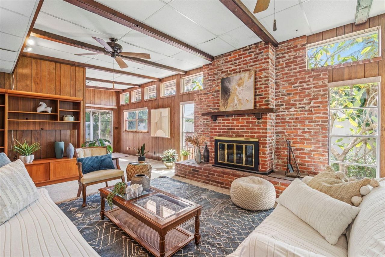 6286 23rd Terrace N, Saint Petersburg, FL 33710 Photo