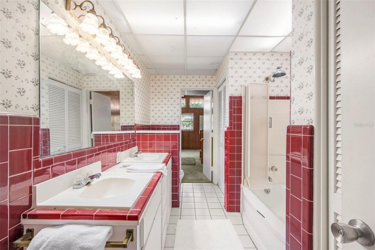 6286 23rd Terrace N, Saint Petersburg, FL 33710 Photo