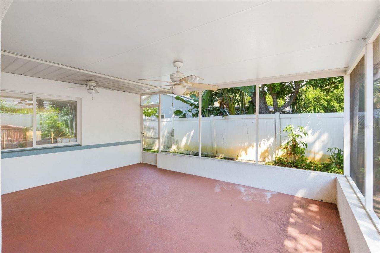 6286 23rd Terrace N, Saint Petersburg, FL 33710 Photo