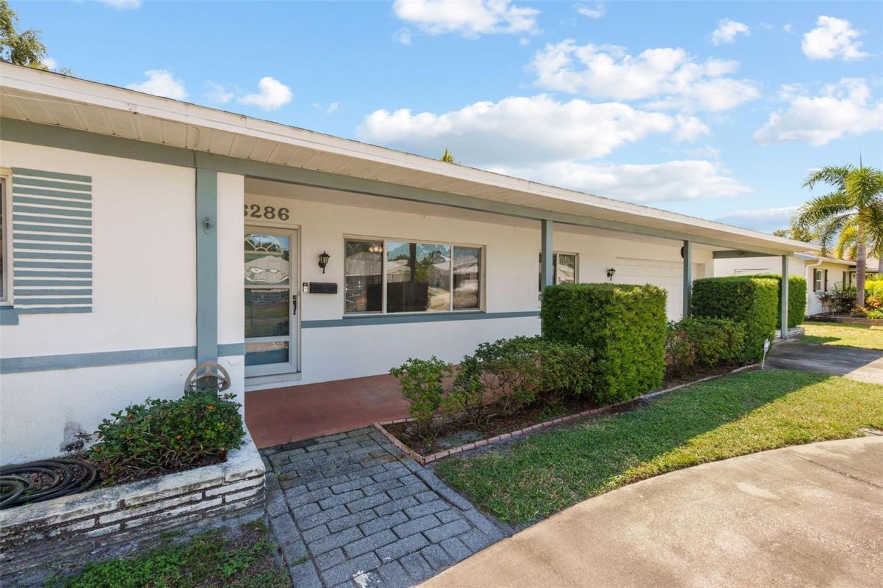 6286 23rd Terrace N, Saint Petersburg, FL 33710 Photo