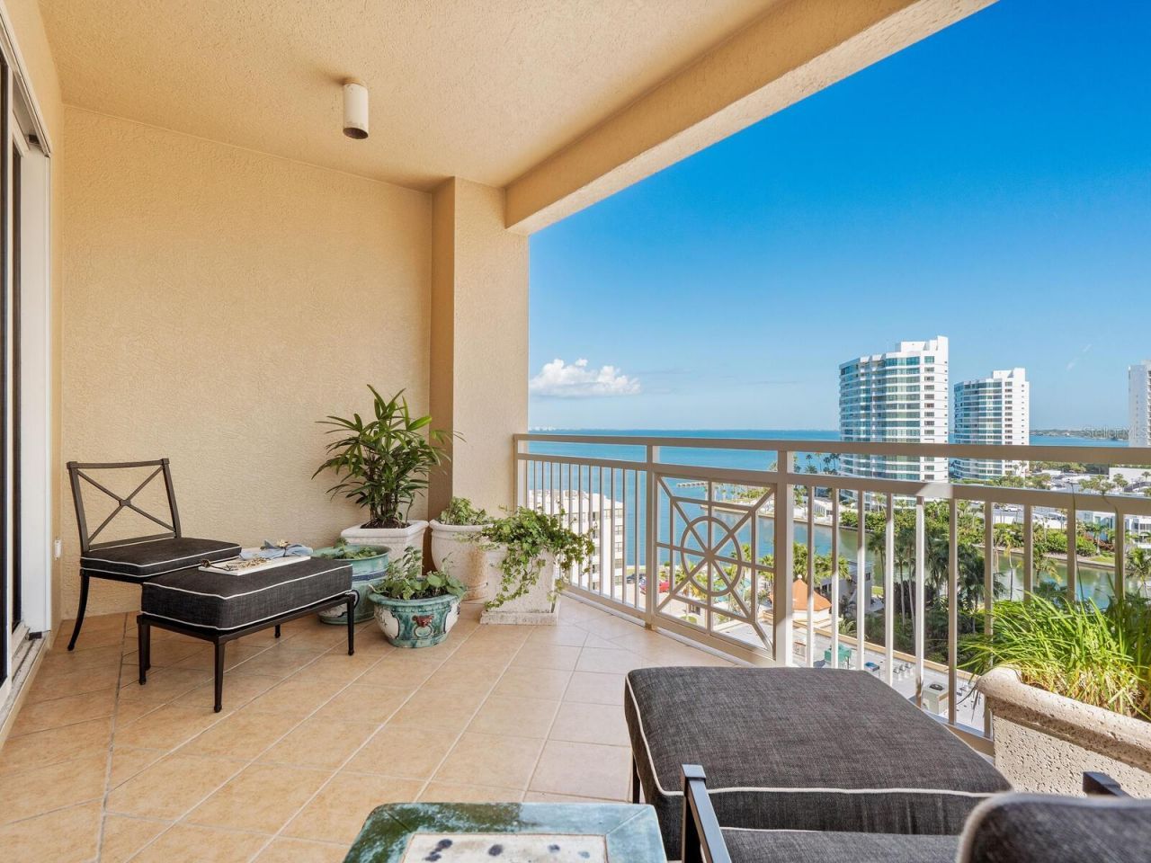 35 Watergate Drive, Unit 906, Sarasota, FL 34236 Photo