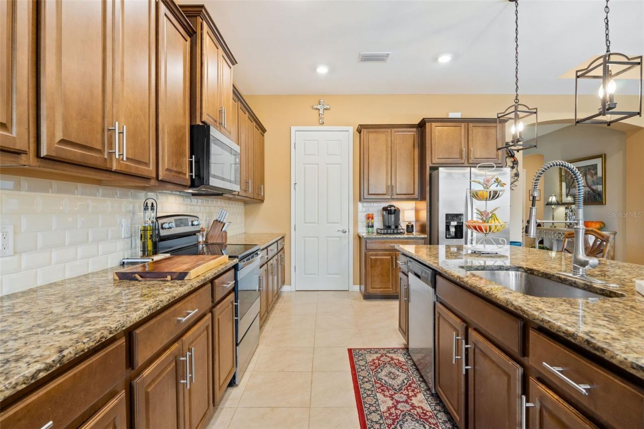 3286 Baravaldo Circle, Cape Coral, FL 33909 Photo